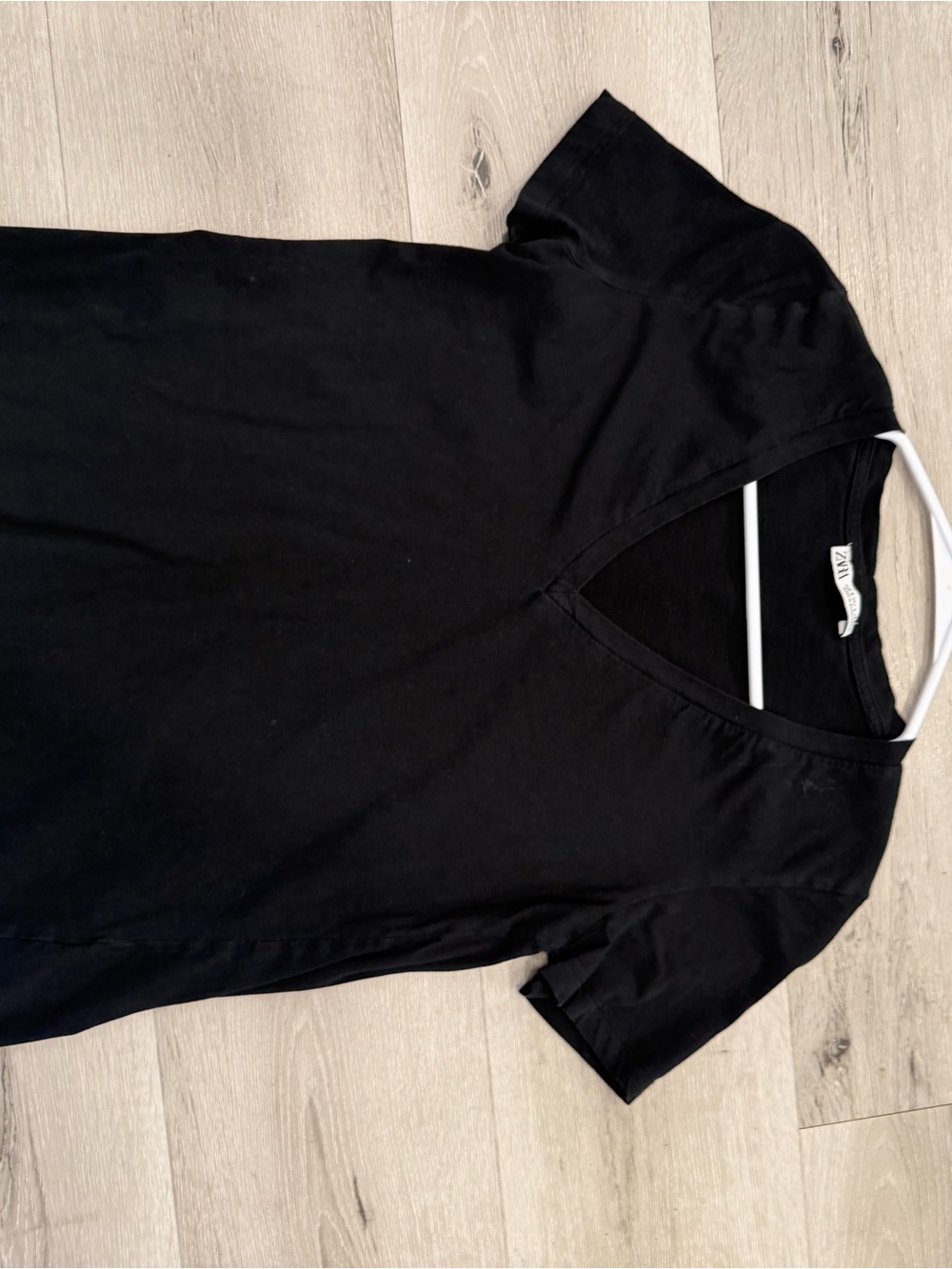 Zara Black V-Neck Short Sleeve Men's Tee